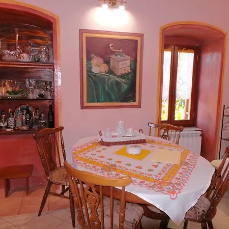 Holiday Homes In 15676 Nyaraló *